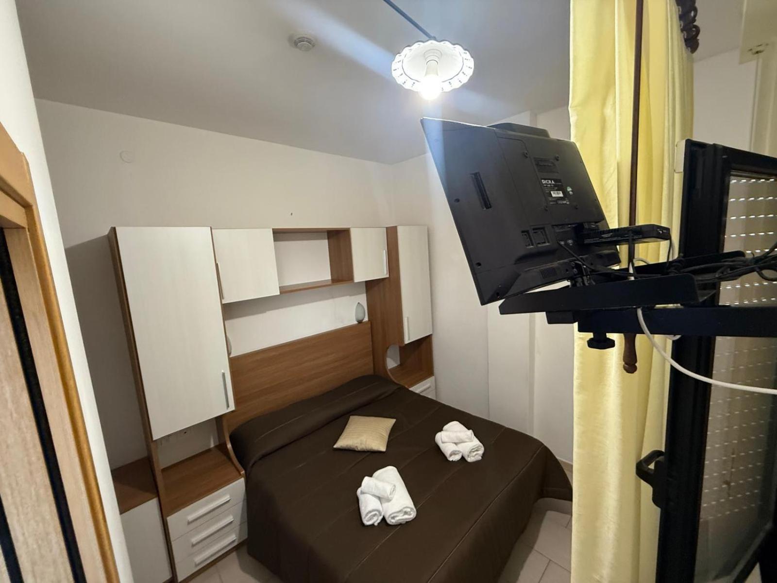 Hotel Blurelda Silvi Marina Exteriör bild